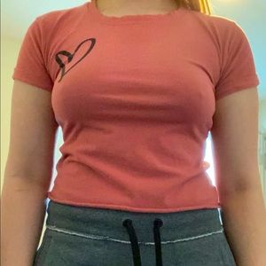 pink shirt sleeve top